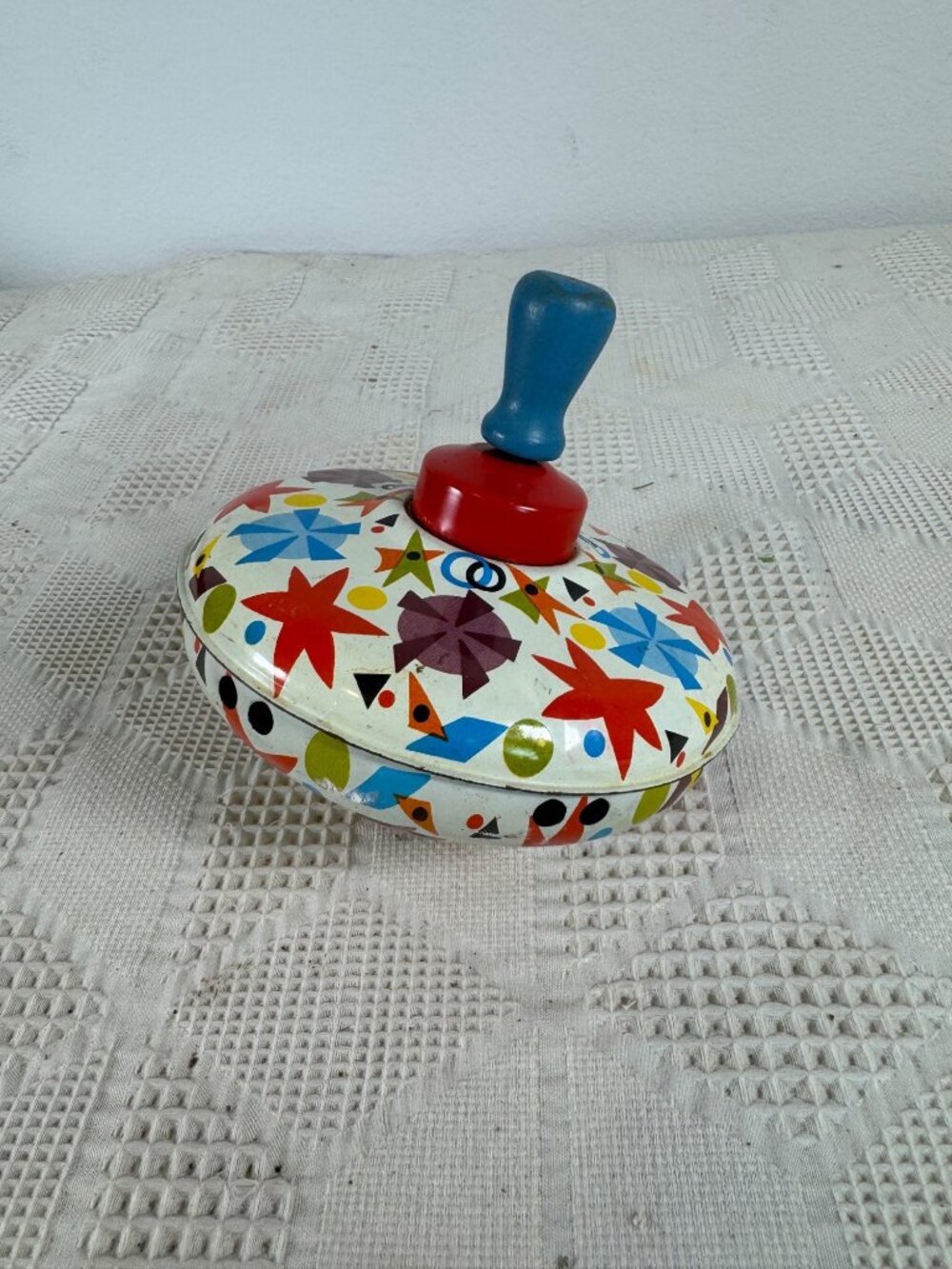 Vintage Ohio Art Metal Spinning Top Toy Colorful Starburst Patterns Wood Handle